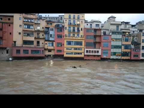 Riu Onyar Girona: River is Alive. #ErasmusLife #Girona #Maia #udg