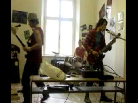 ZIWOT PROTI SMRTI - Nehoda