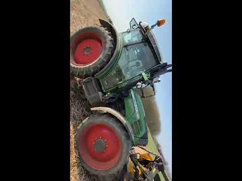 Fendt Vario am Mulchen