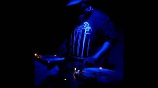 DJ Premier scratching in Montreal