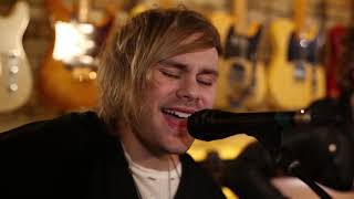 5 Seconds Of Summer - &quot;Want You Back&quot; (MTV Jammin&#39; performance)
