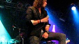 Constantine Maroulis sings Favorite T-Shirt, 9/9/11