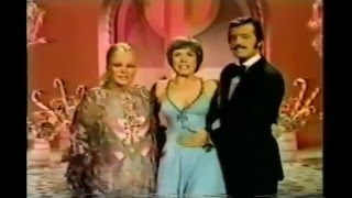 The Candy Man - Julie Andrews, Robert Goulet, and Peggy Lee