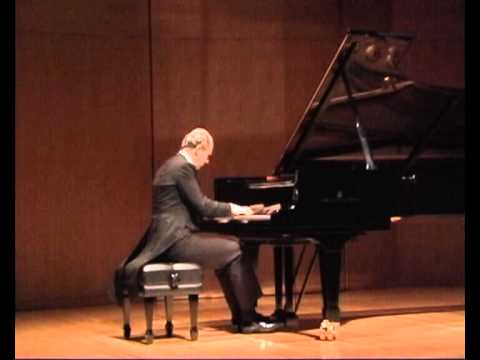 Chopin Nocturne op. 15/1, gespielt von Prof. Bernd Zack