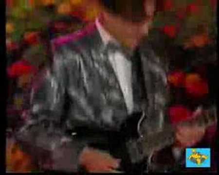 Raffaella Carra' balla il twist