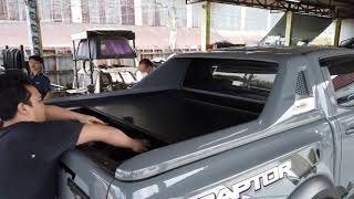 ฝาปิดกระบะแบบม้วน FORD RAPTOR พร้อมโรบาร์สีรถ CARRYBOY CB 798 Roller Bar ฝาปิดกระบะแบบม้วน FORD RAPTOR พร้อมโรบาร์สีรถ CARRYBOY CB 798 Roller Bar