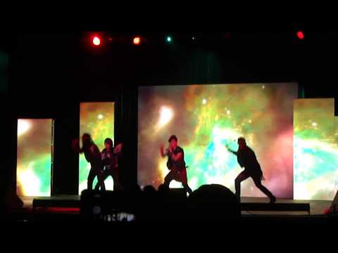 130914[FANCAM] D-Unit - Luv Me @ 2K13 Feel Korea