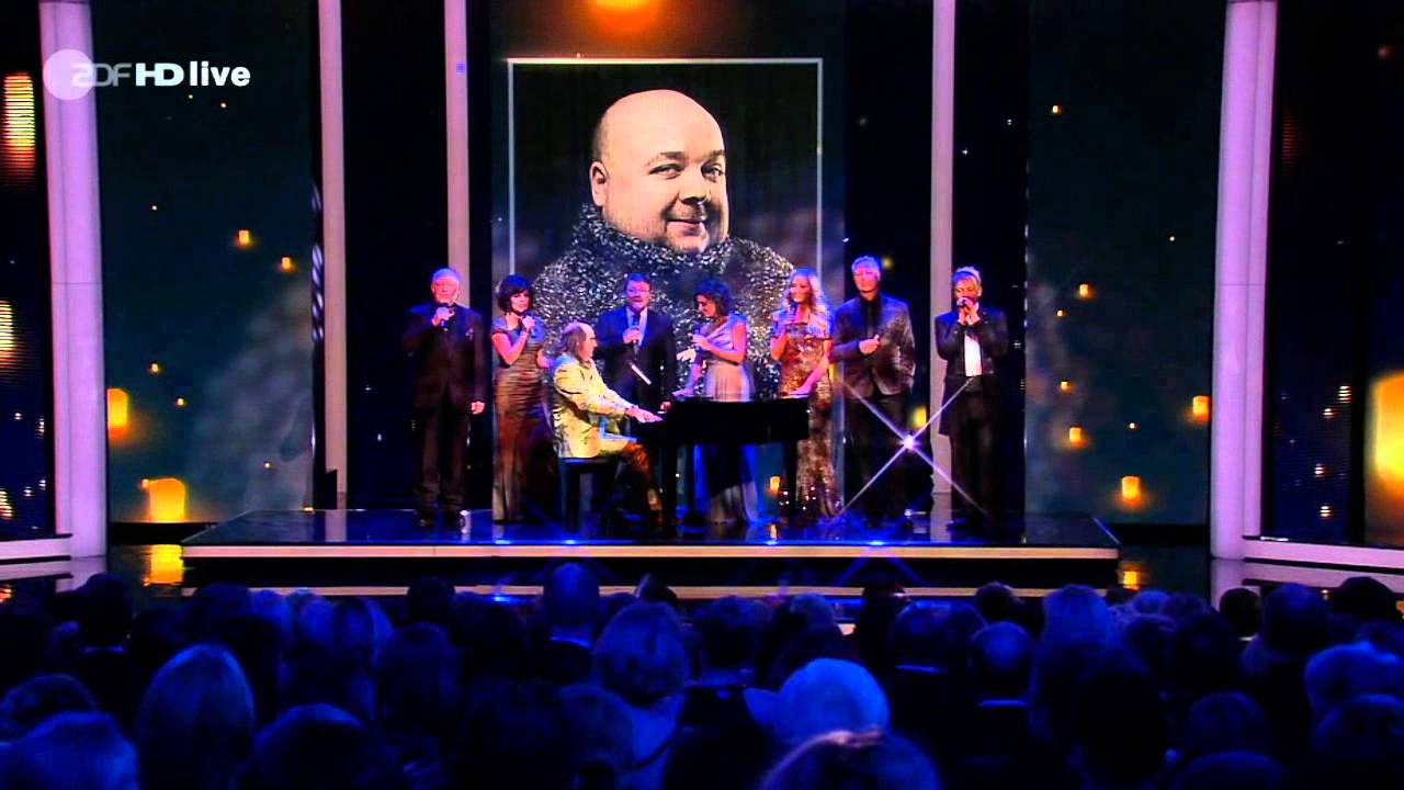 Niemals geht man so ganz (Trude Herr 1987) Musikalisches Gedenken an Dirk Bach - DIE GOLDENE KAMERA