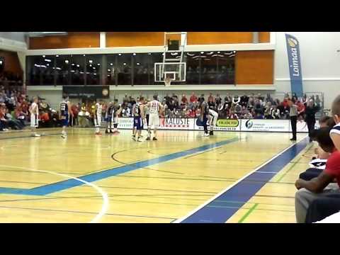 Loimaa, Nilan Bisons-Joensuun Kataja 95-84, 25.3.2013, viimeistä erää, osa 2