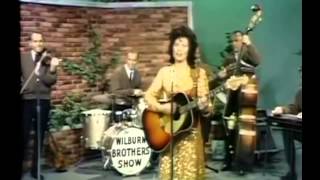 Loretta Lynn   Get What 'cha Got And Go