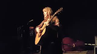 Gretchen Peters - Love that makes a cup of tea (accoustic version) - Nijmegen 3rd of May 2019