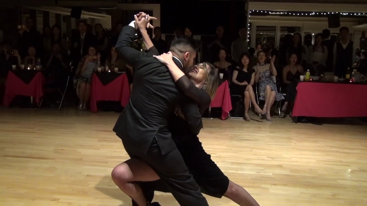 Virginia Pandolfi & Jonatan Aguero (Hong Kong 2019) 4 - Vals Noches Correntinas