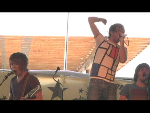 FTSK "Whoa Oh" Live at SXSW