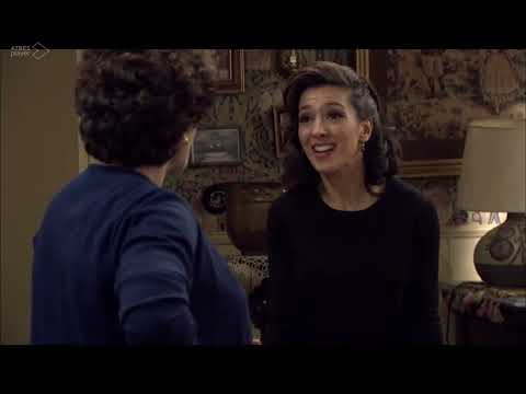 Amar C477 - Benigna le lee la cartilla a Cristina