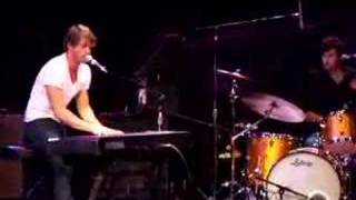 Jon McLaughlin - &quot;People&quot; live