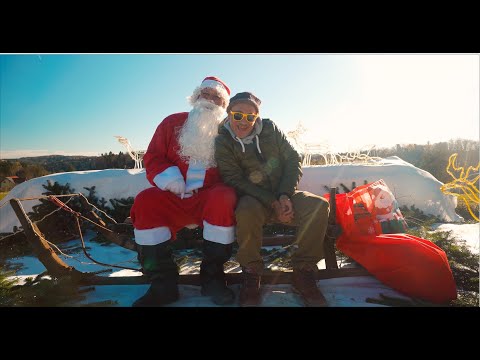 Weihnachtsfeier - Leo Aberer (Official Video)
