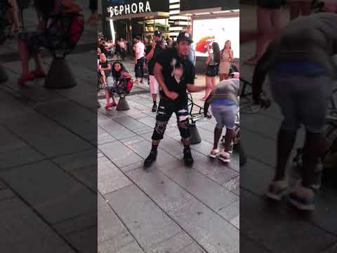 When New Yorkers Hear A Violin Pt. 3