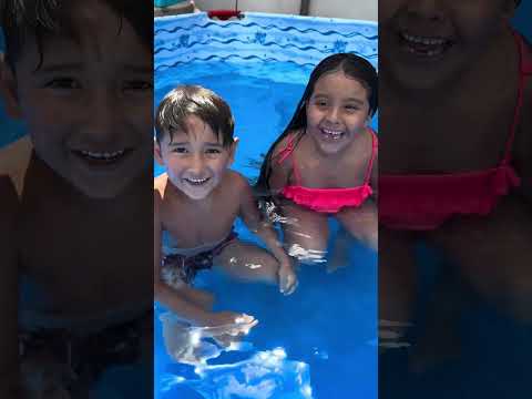 Cuando mis sobrinos me mean la pileta