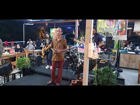 LIVE....Wak Mustar The Lagend