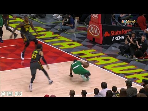 Kyrie Irving loses his balance, still hits nifty dagger vs Hawks!