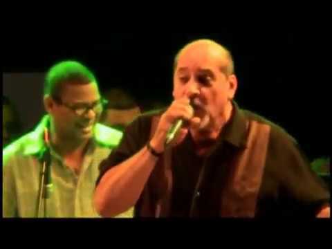 Ray de la Paz -Medley de Exitos  Naranjito 2012