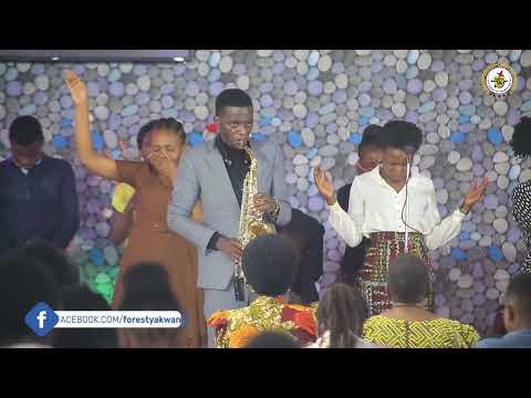 Kwa mji wa Mwangaza #saxaphone with Donick Mwakatobe #jumapili tarehe 22.10.2021