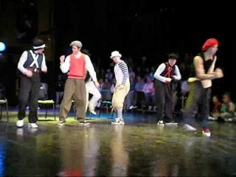 Funky 4 + 2 More - New Locking Show in Estonia pt.1