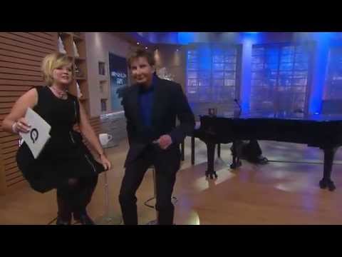 Barry Manilow Live Performance on QVC!