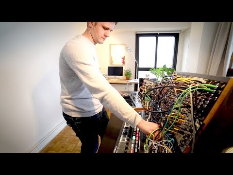 MiniBrute 2 Ecosystem: Real-time Performance by Maxime Dangles
