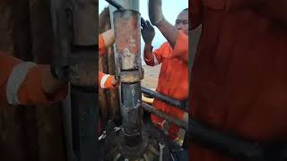 Download lagu Ganti Oil seal capstan #offshore #ship #seamanstory #pelaut mp3