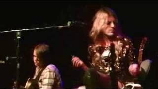 Automatic Loveletter performing &quot;Fade Away&quot;