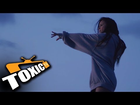 VISNJA PETROVIC - COVEK PRAVI (OFFICIAL VIDEO)