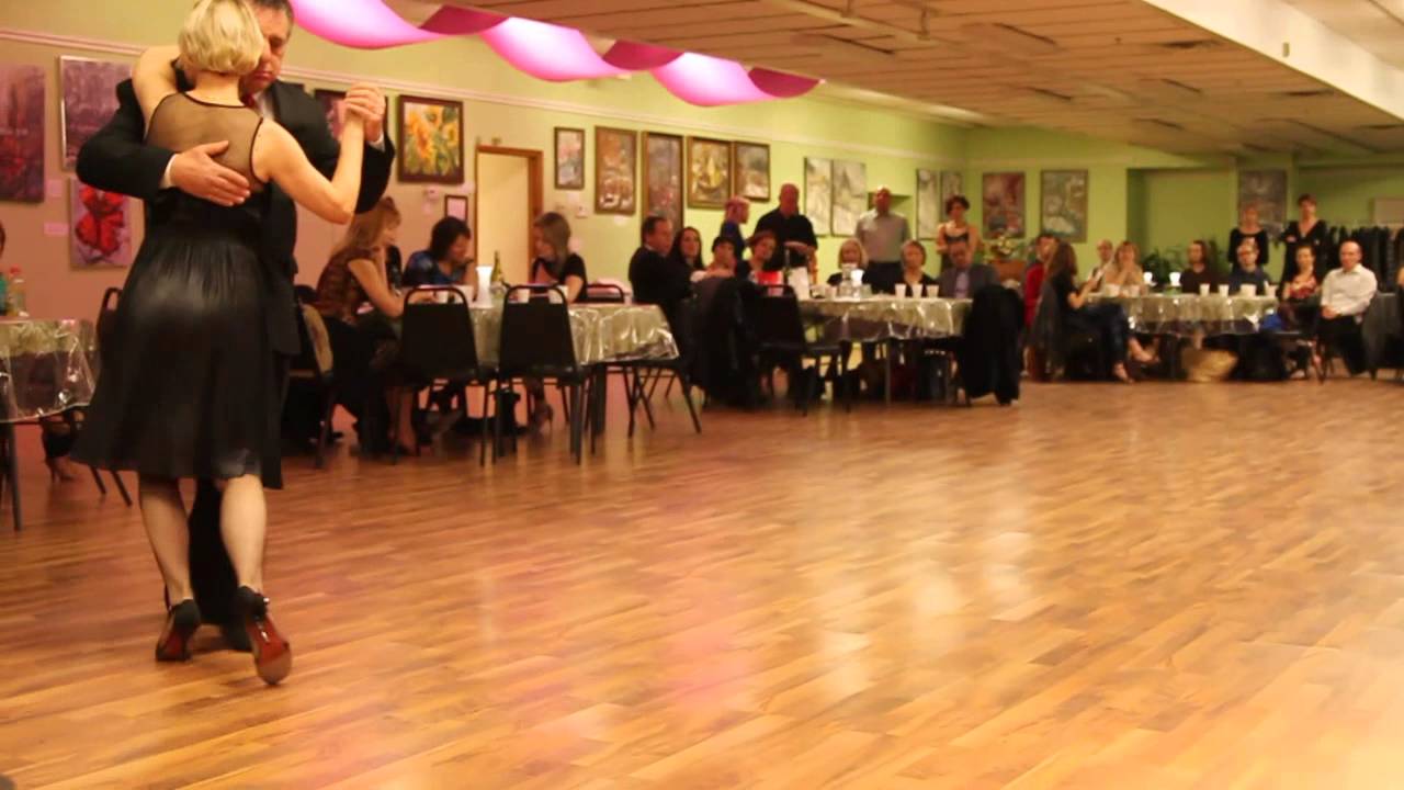 Claudio Strang & Isabella Szymonowicz Perform to a Tango in Chicago