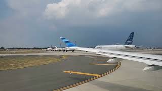 Long Line at JFK..JetBlue A220 flight 1721 from New York to The Bahamas