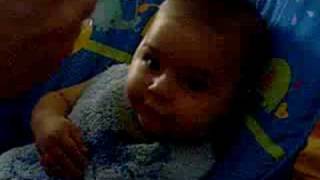 Bebiendo Zumo con Cuchara