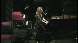 Tori Amos-Riverside.Church-NY-2002 =03-Mrs. Jesus