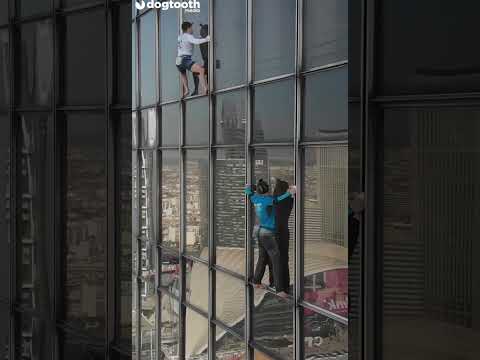 Man Climbs 400ft Skycraper Barefoot || Dogtooth Media