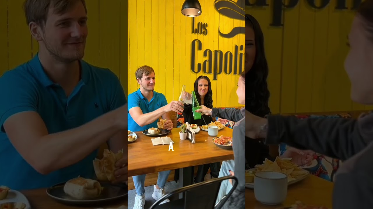 Los Capolitos video thumbnail