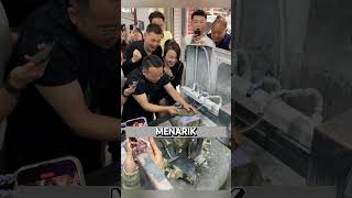 Download lagu Jade Cutting Show mp3 Download lagu Jade Cutting Show mp3