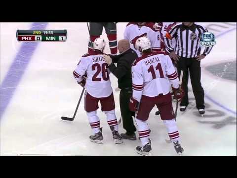 Steve Sullivan takes skate to face Mar 27 2013 Phoenix Coyotes vs Minnesota Wild NHL Hockey