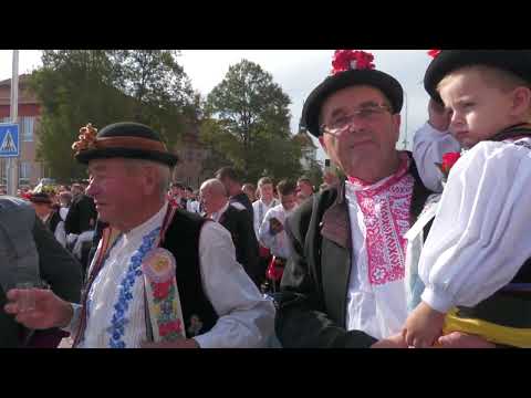 VRACOV-VRACOVSKÉ HODY S VĚNCEM A KÁČEREM 2023 (před radnicí 1.)