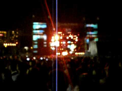 Hide and Seek-David Guetta Remix-Ultra Music Festival 12,2010