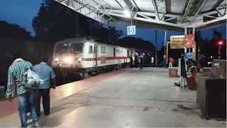 17230: Secunderabad - Thiruvananthapuram Central || Sabari Express || #TENALIJUNCTION