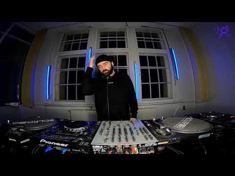 PATTERN: Selection 82 - Maris Shilton - 6 PM