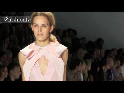 Vera Wang Runway Show - New York Fashion Week Spring 2012 NYFW | FashionTV - FTV