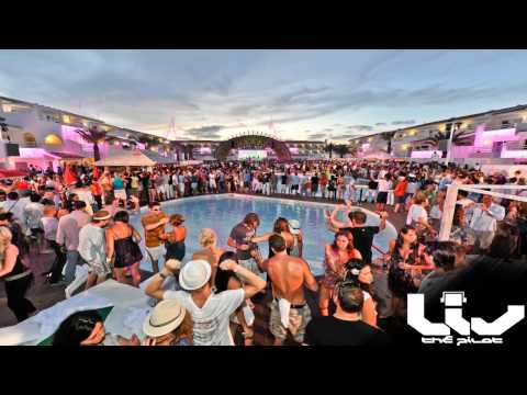 Chill House Tech Minimal Session Mix - Liv The Pilot