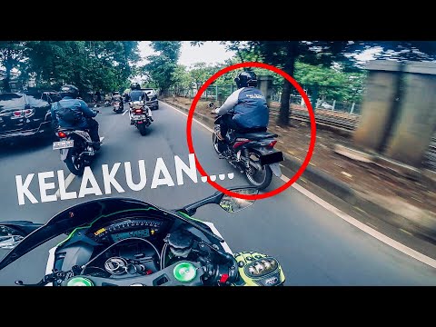 KEJADIAN TAK TERDUGA DI JALAN RAYA #motovlog