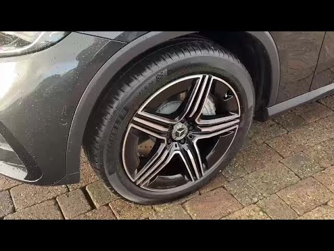 Mercedes-Benz GLC 220d AMG Line *360 Camera* - Image 2