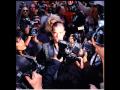 Robbie Williams - South Of The Border.wmv