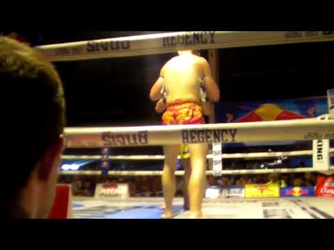 STEPHEN HODGERS vs BRIAN ROBERTSON WPMF QUEENS BIRTHDAY FIGHT SANAM LUANG BANGKOK rd4
